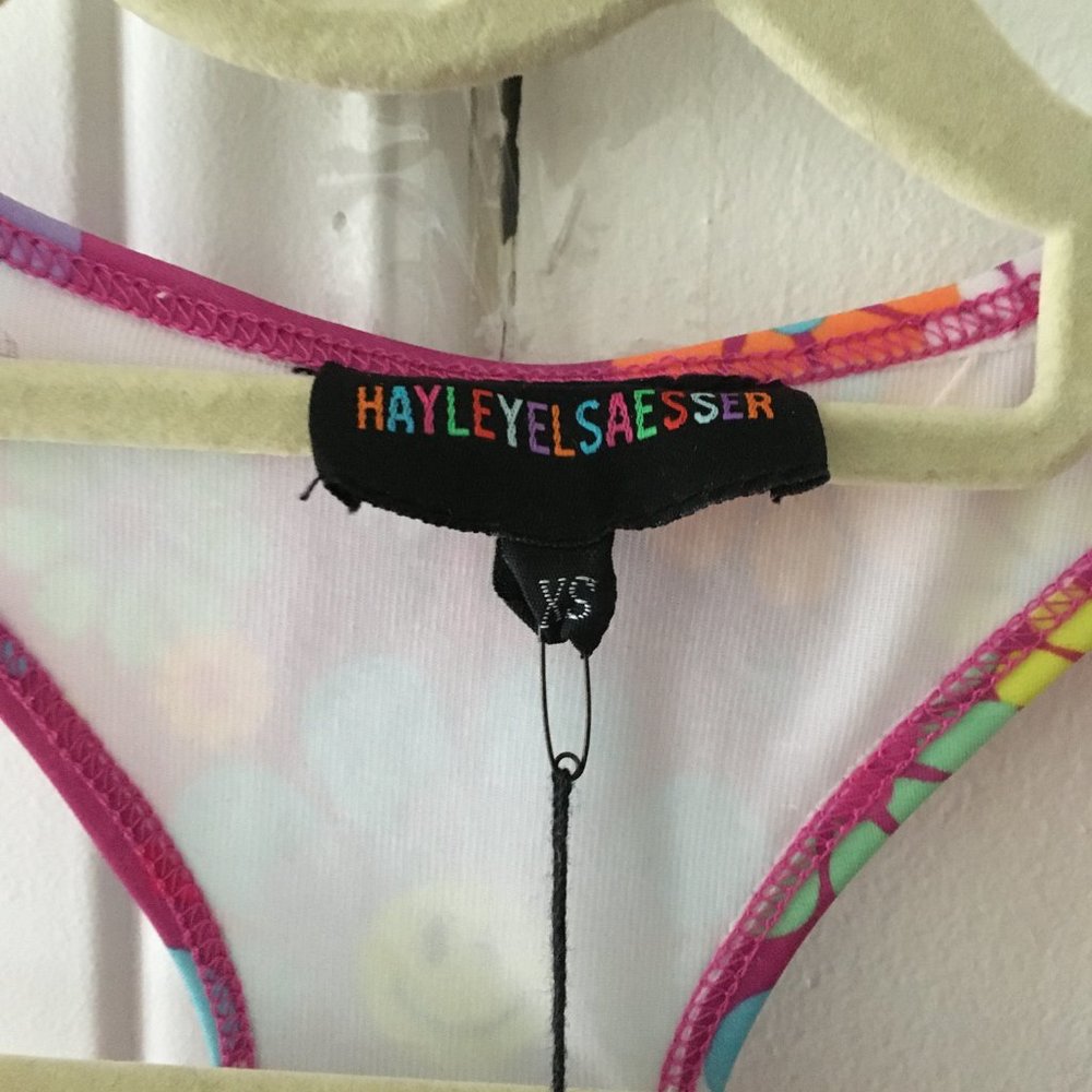 free gift * NWT XS but fits like xxs-xs flower power sports bra - Picture 9 of 9